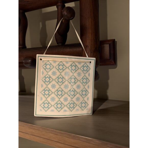 Hill Design Maple Star Quilt Ceramic Ornament-Blue White-Wall Tile-Vintage-Farm - Picture 6 of 6